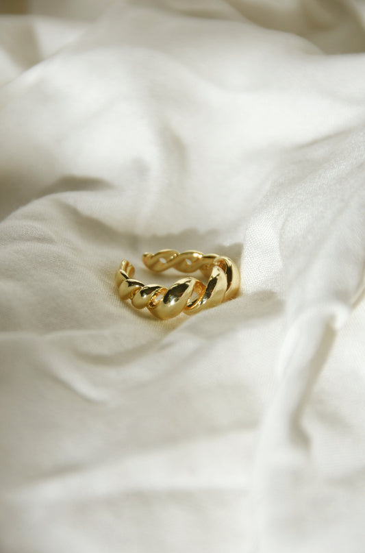 Croissant Curl 18k Gold Plated Ring