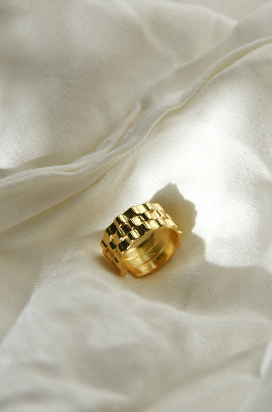 Edgy Checkered 18k Gold Plated Statement Ring